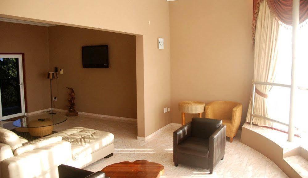 Hotel Elegance Nv Paramaribo Esterno foto
