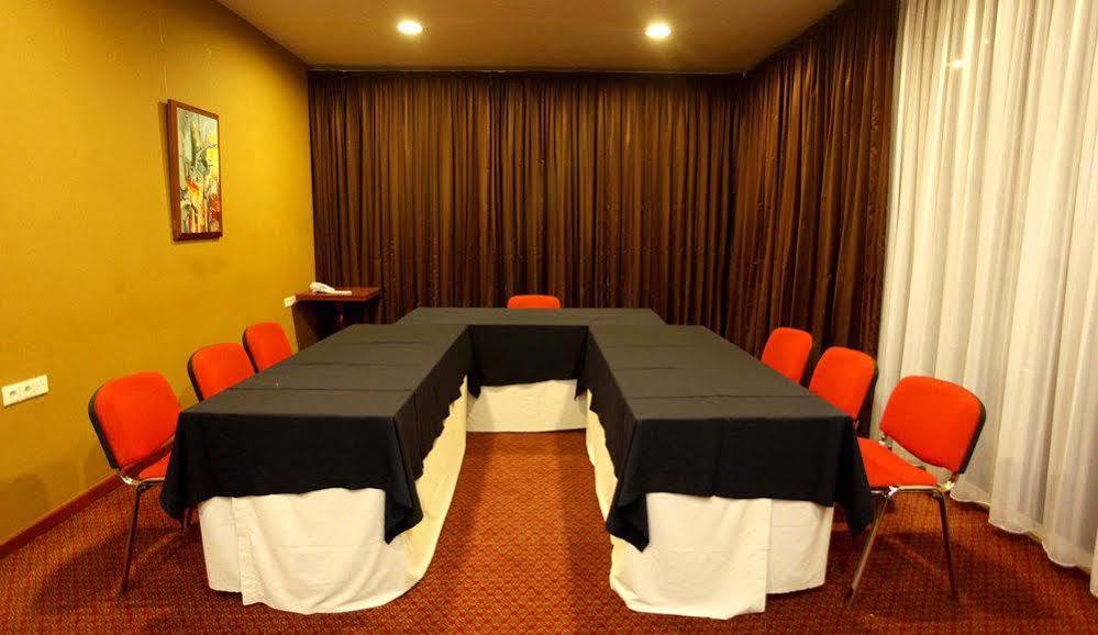 Hotel Elegance Nv Paramaribo Esterno foto